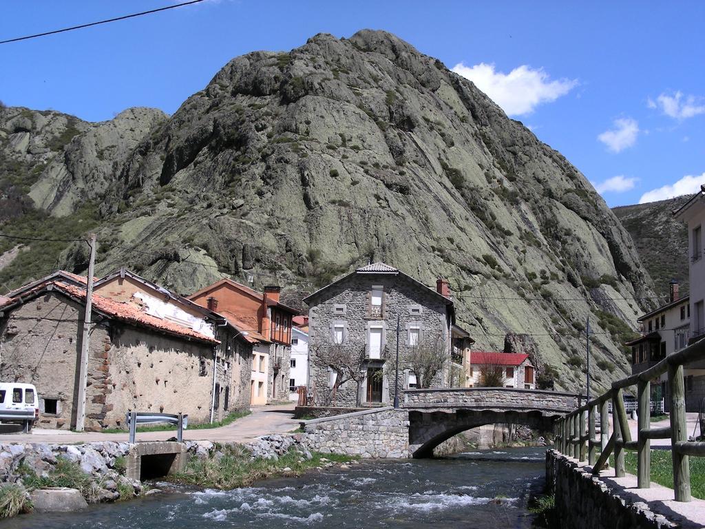 El Invernal De Picos Portilla de la Reina Exterior photo