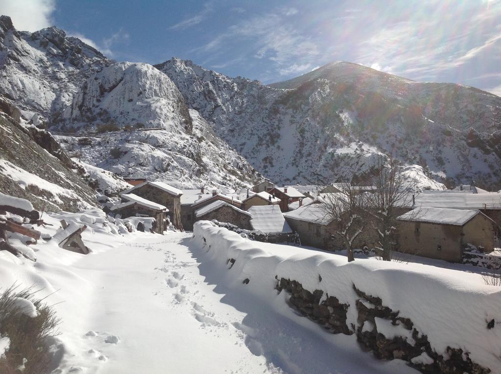 El Invernal De Picos Portilla de la Reina Exterior photo