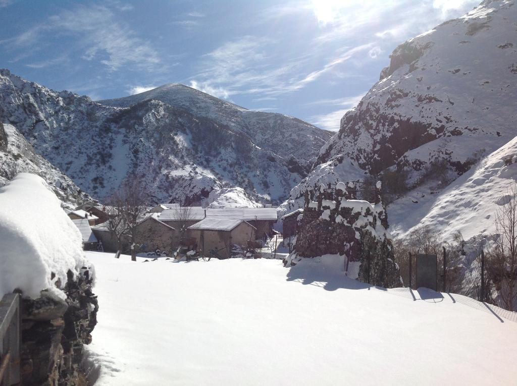 El Invernal De Picos Portilla de la Reina Exterior photo