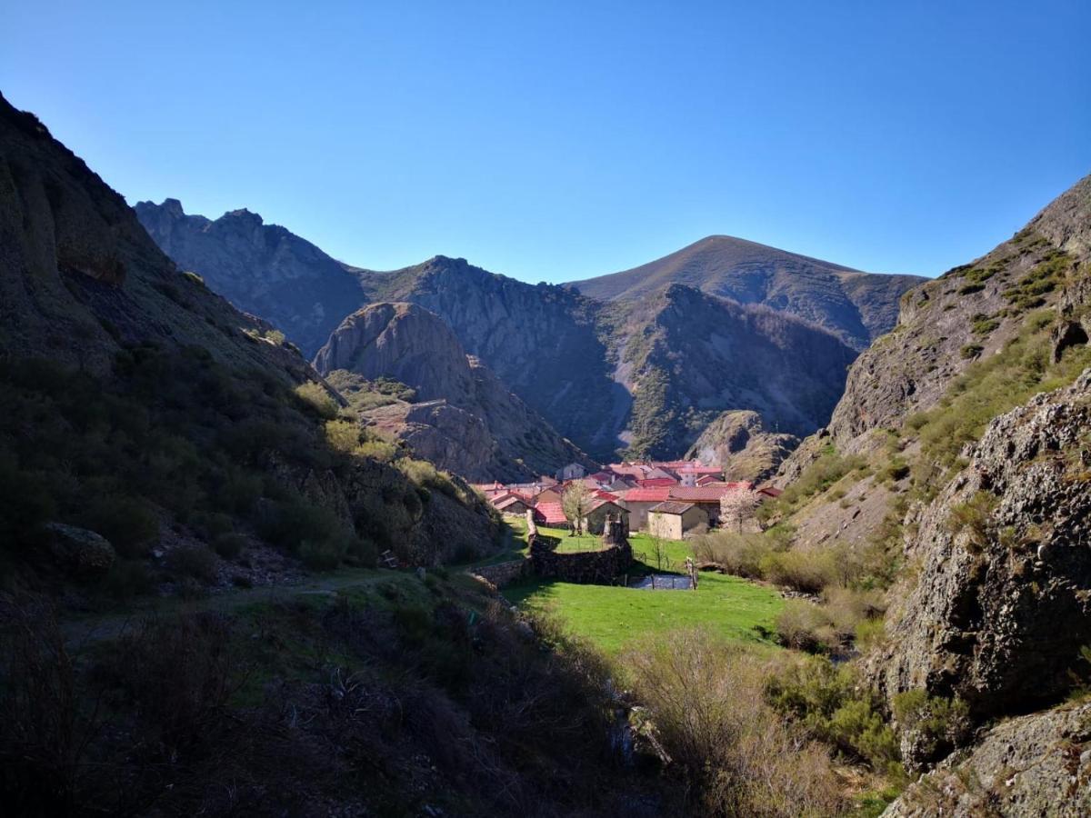 El Invernal De Picos Portilla de la Reina Exterior photo